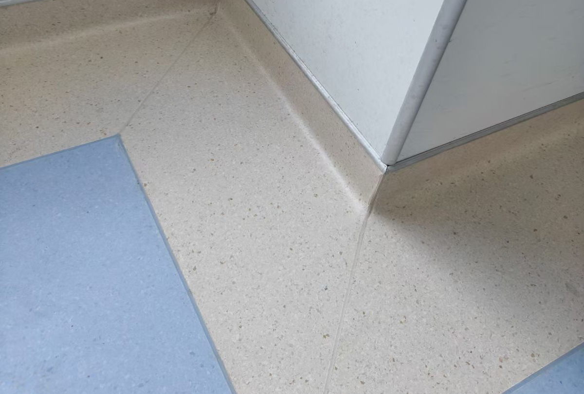 ror体育同质透心地板